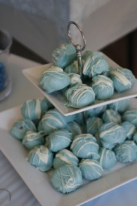 Everything was blue and white...even the cake pops.